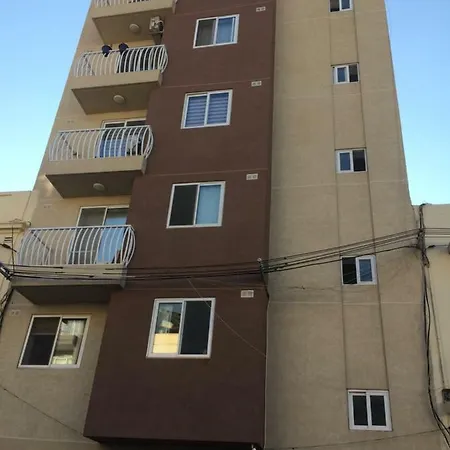 Modern 2 Bedroom - Walking Distance To Yacht Marina مسيدا